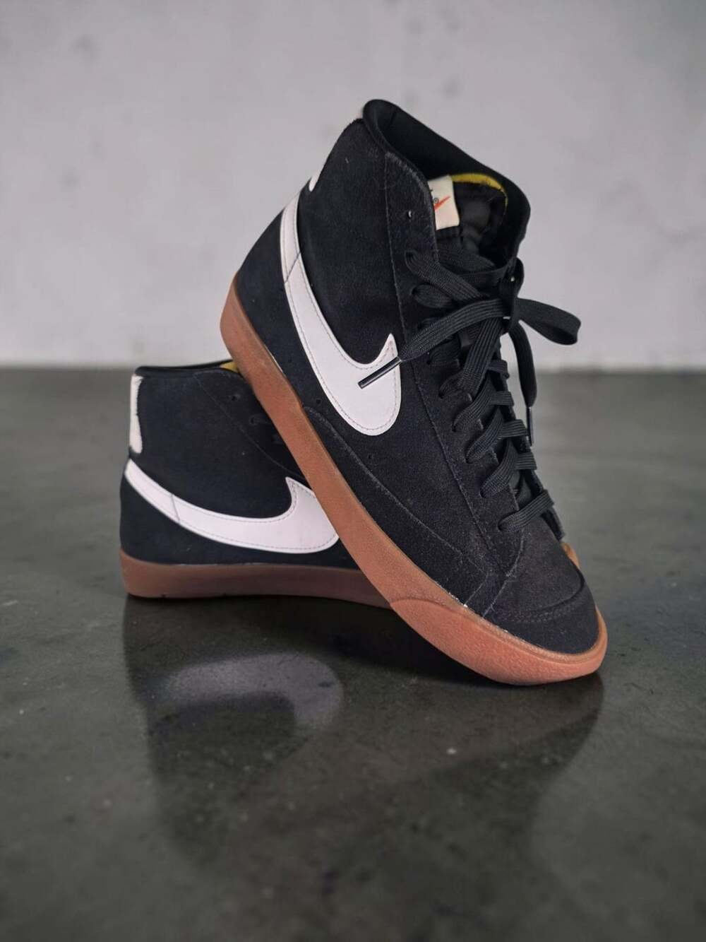 Nike Wmns Blazer Mid '77 Suede Black Gum DB5461-001